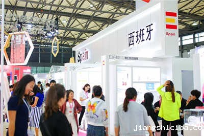 4951708_3371682(JIN_8196).jpg